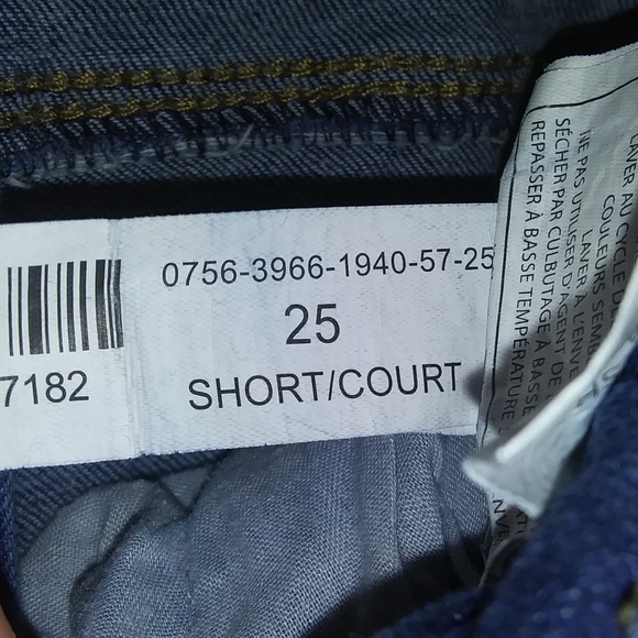 Jean's - Picture 3 of 4